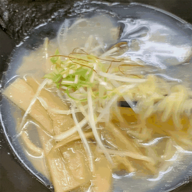 しじみラーメン 細めのちぢれ麺 絡む スープ
