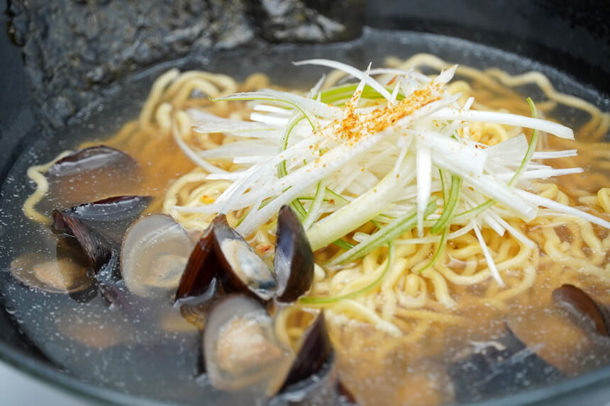 スタッフ作 しじみラーメン